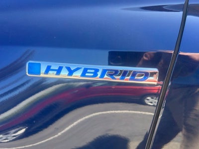 2022 Honda CR-V Hybrid Touring AWD w/Leather & Moonroof
