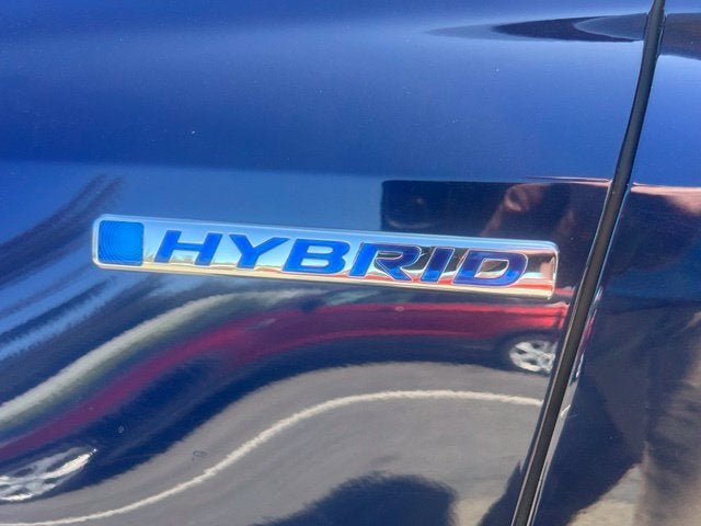 2022 Honda CR-V Hybrid Touring AWD w/Leather & Moonroof