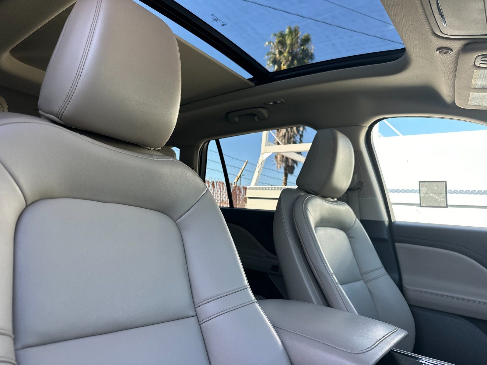 2023 Lincoln Aviator Standard
