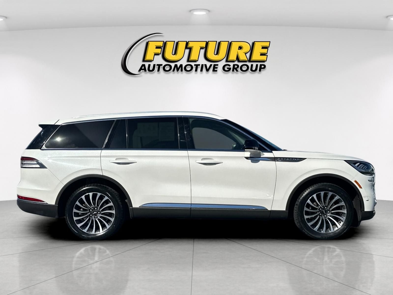 2023 Lincoln Aviator Standard