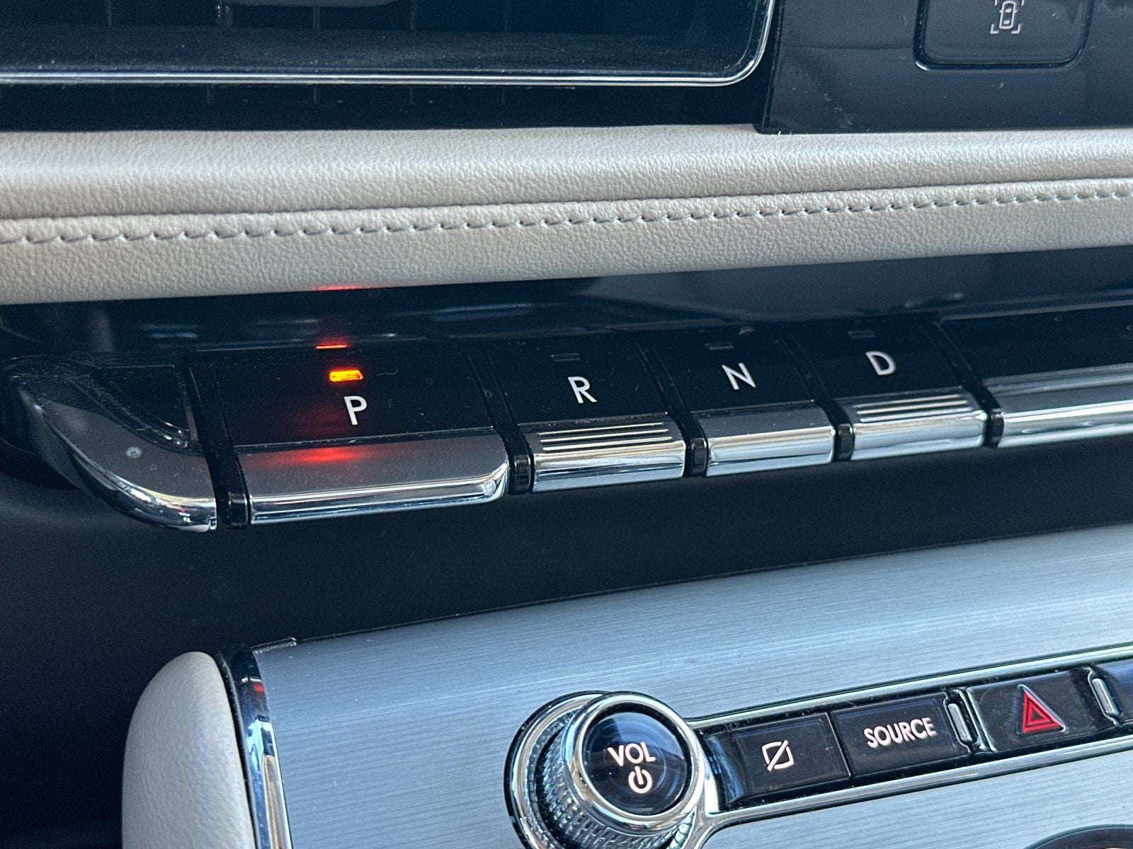 2023 Lincoln Aviator Standard