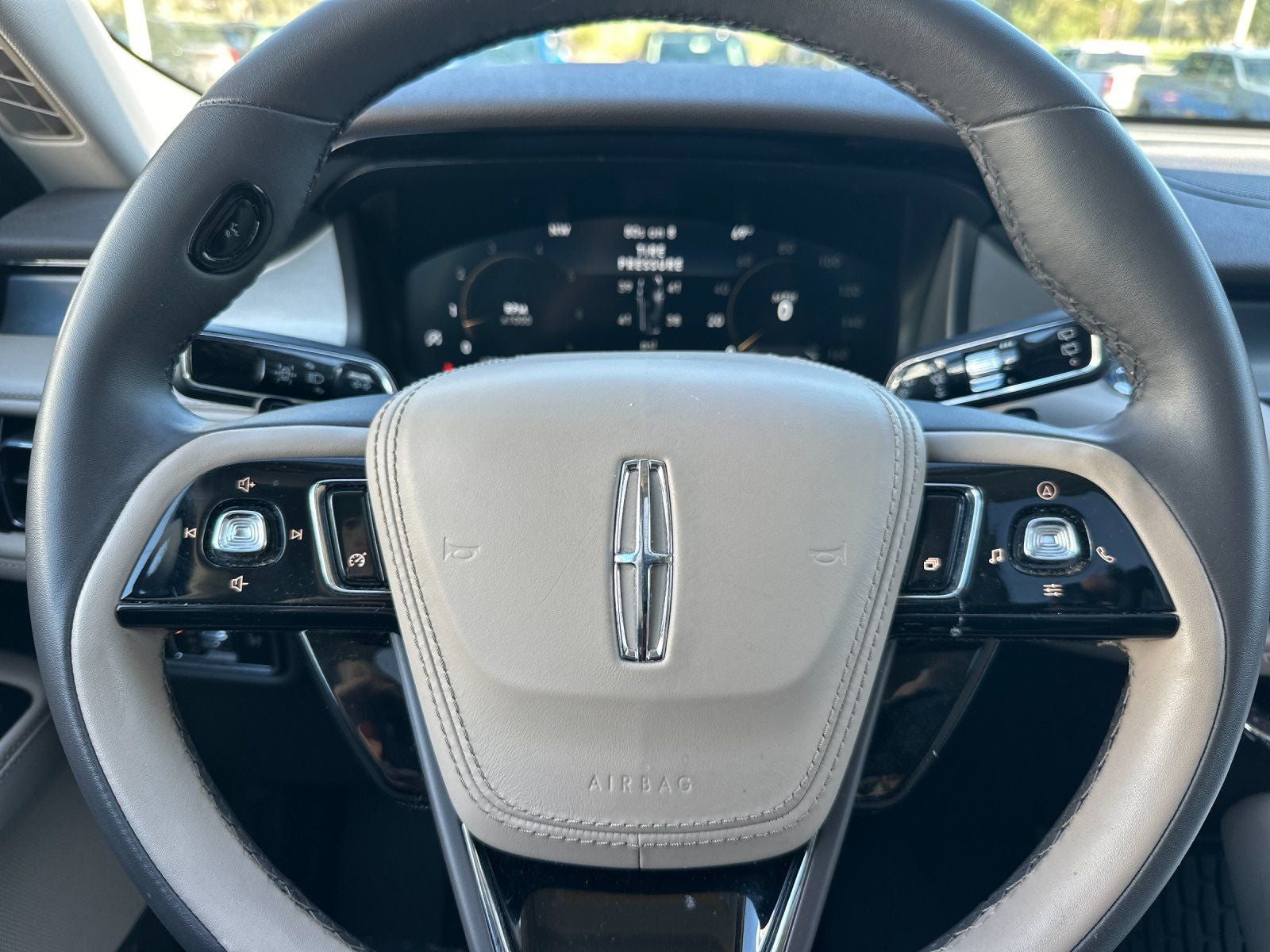 2023 Lincoln Aviator Standard