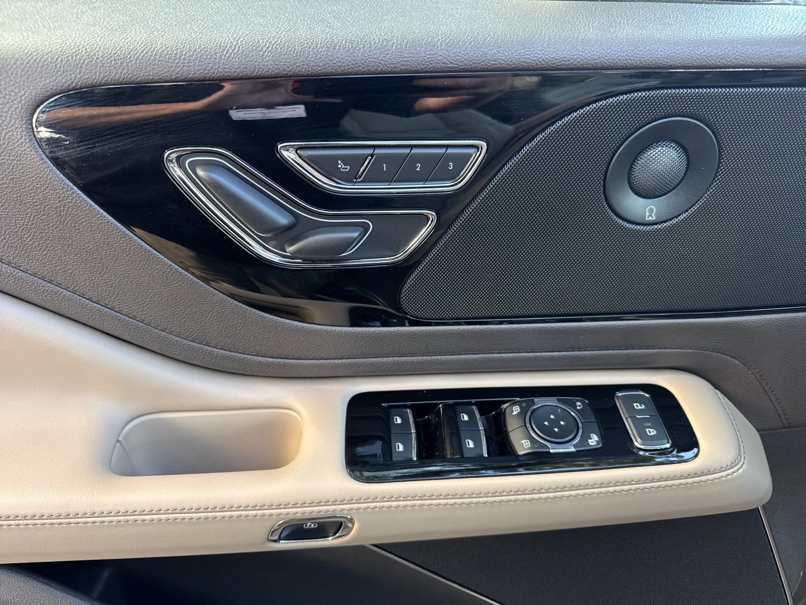 2023 Lincoln Aviator Reserve Premium