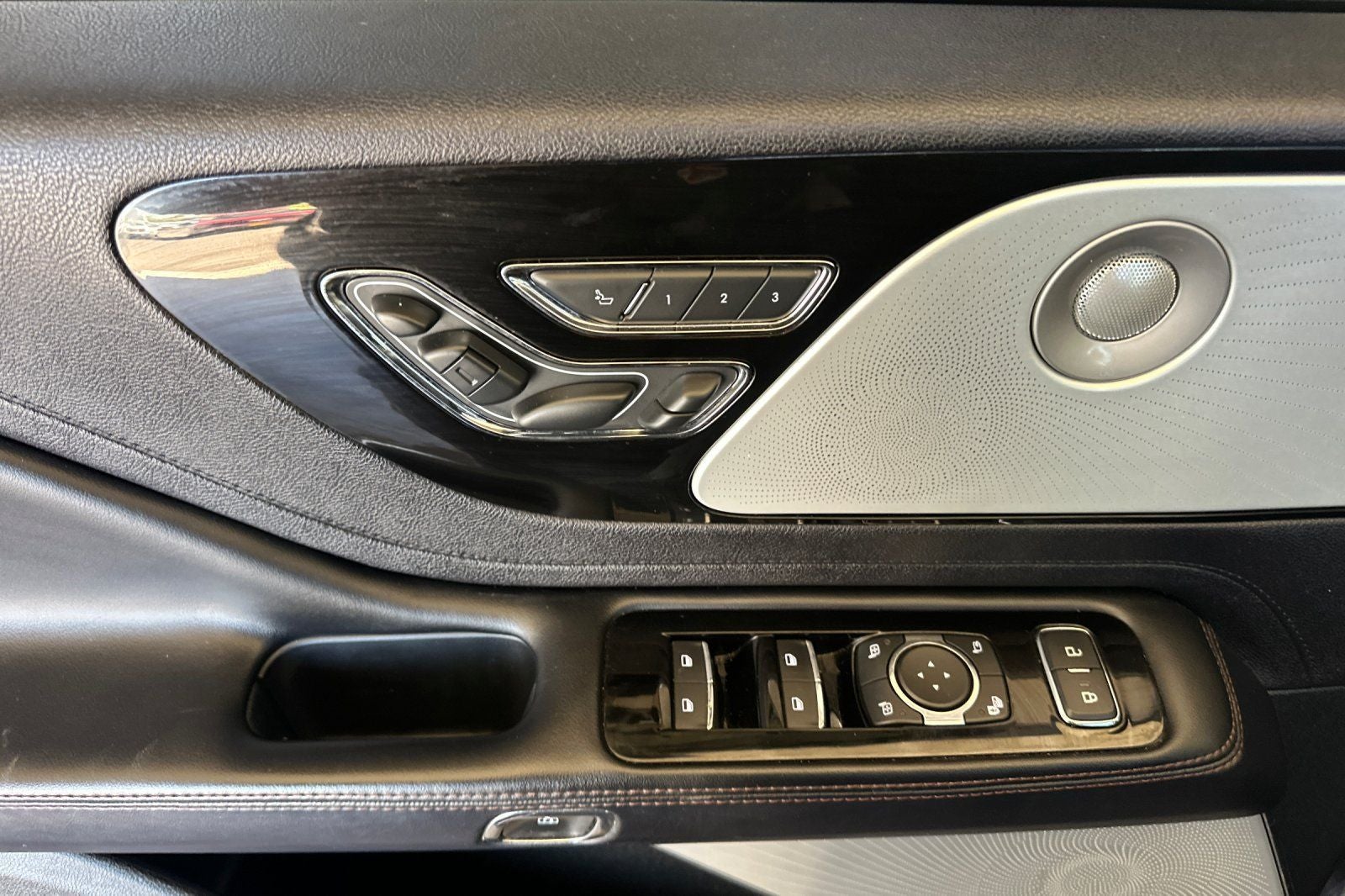 2020 Lincoln Aviator Reserve AWD
