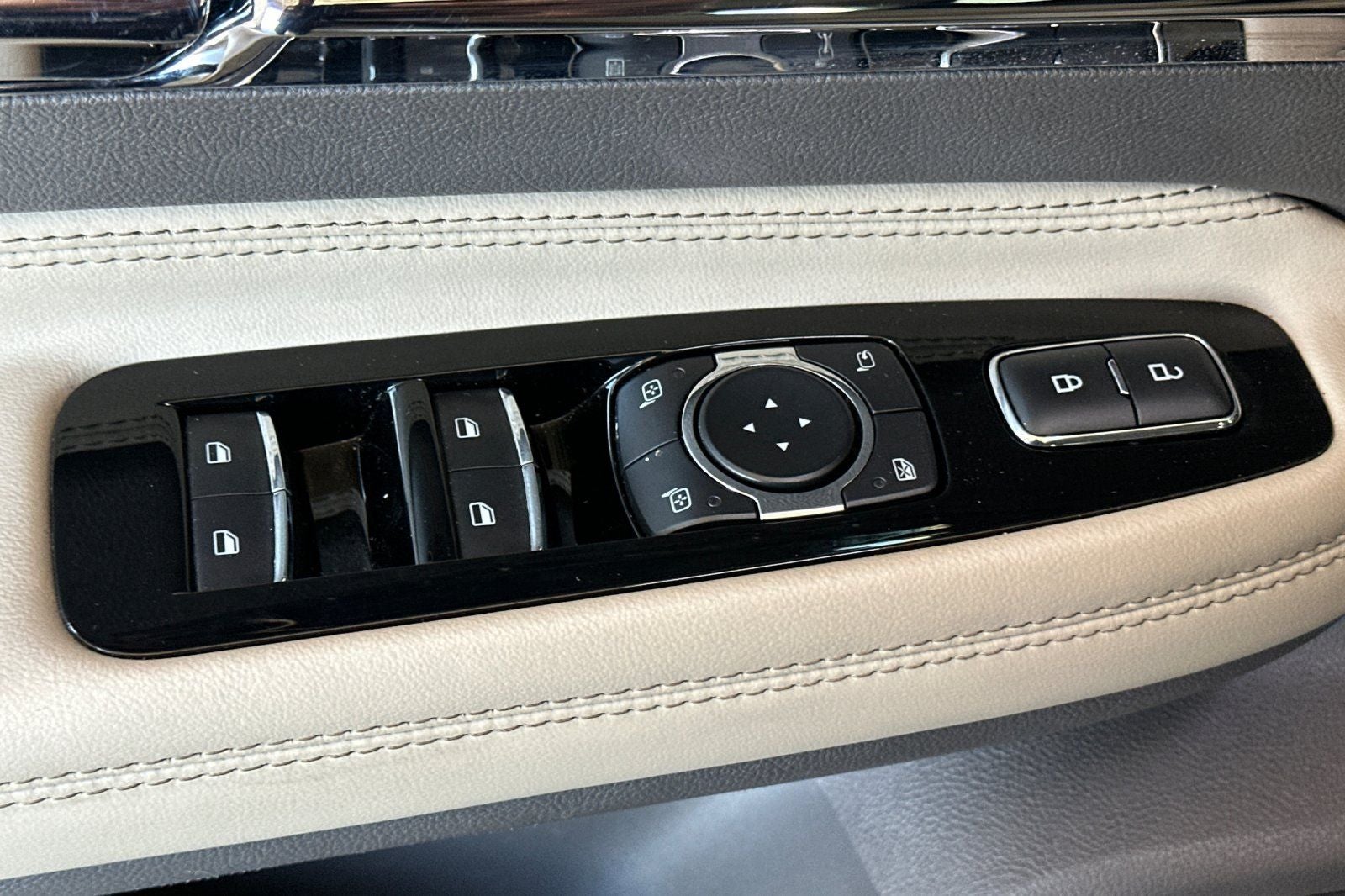 2022 Lincoln Corsair Standard AWD