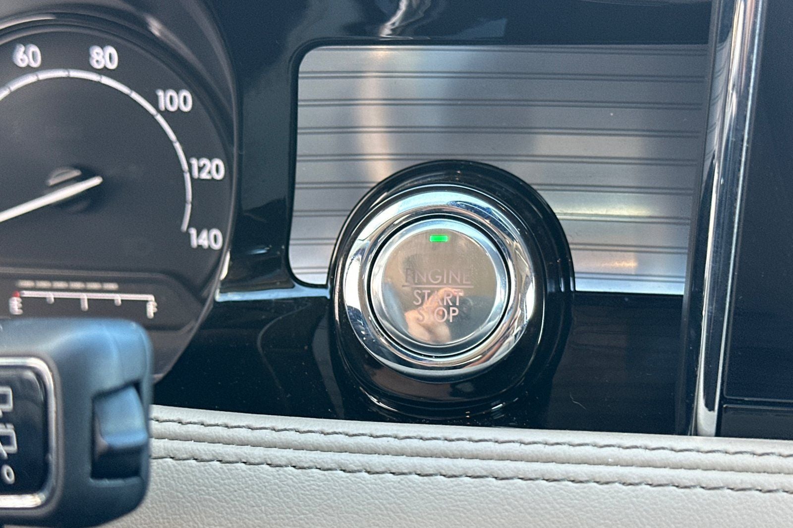 2022 Lincoln Corsair Standard AWD