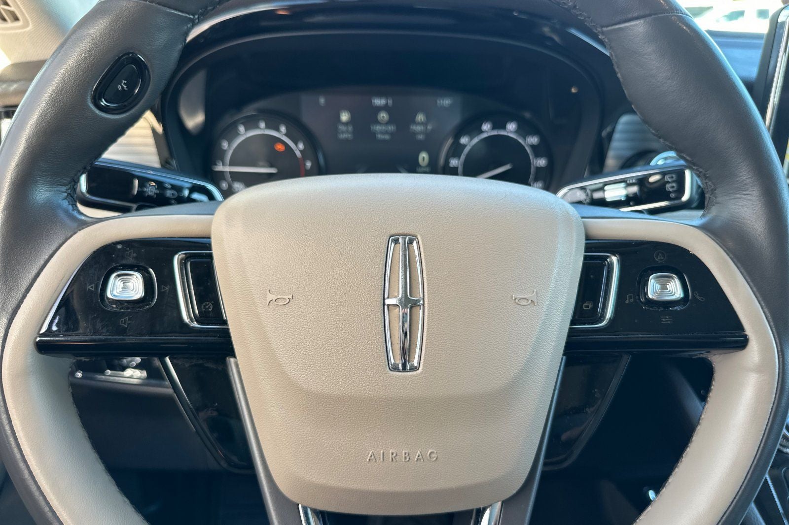 2022 Lincoln Corsair Standard AWD