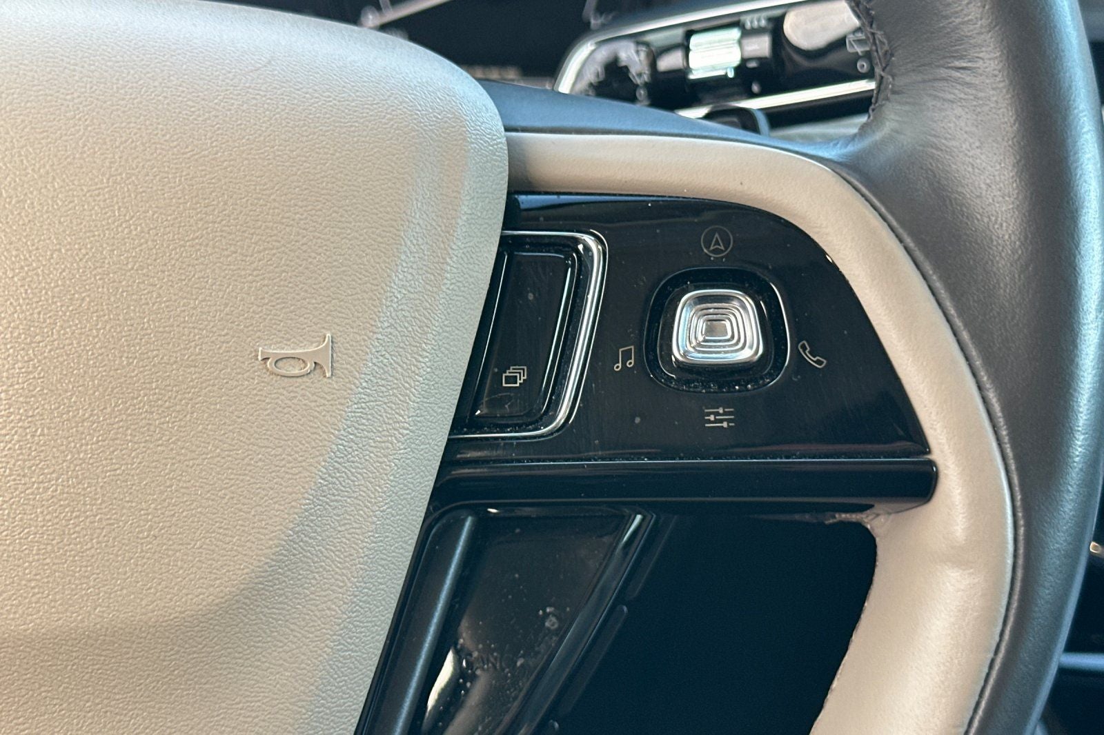 2022 Lincoln Corsair Standard AWD