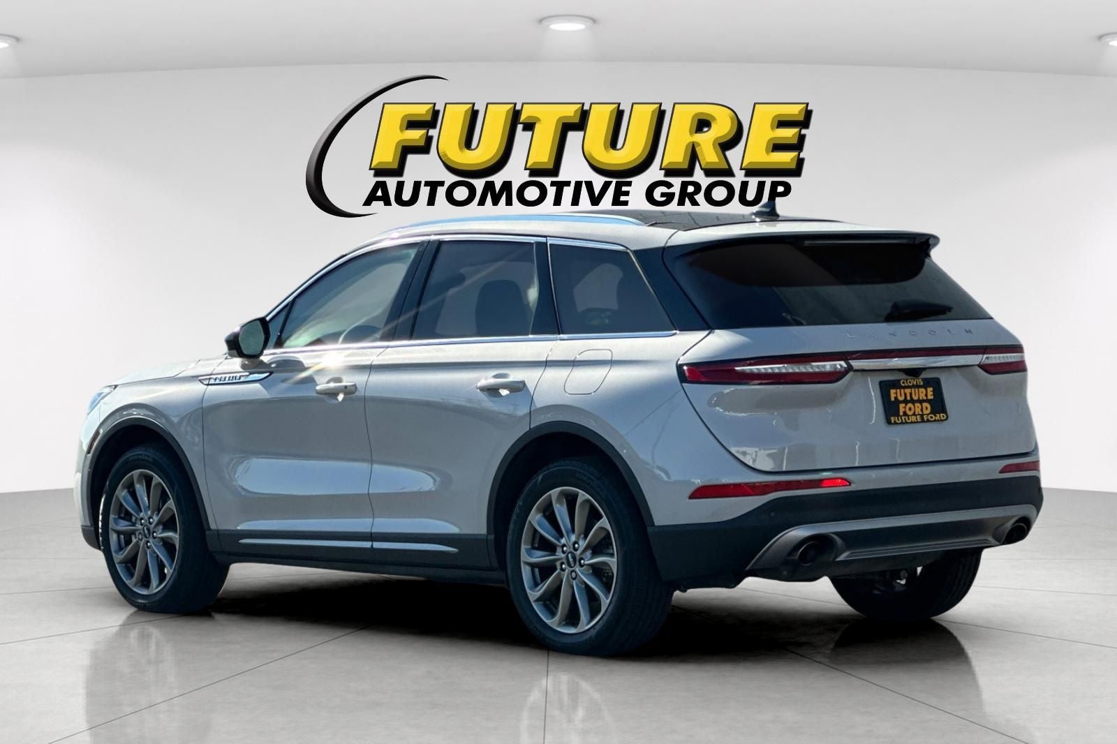 2022 Lincoln Corsair Standard AWD