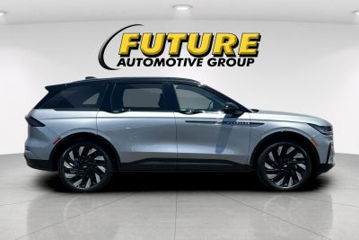 2025 Lincoln Nautilus Reserve