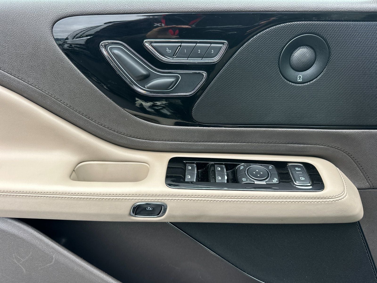 2022 Lincoln Aviator Plug-In Hybrid Grand Touring