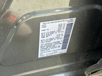 2024 Nissan Pathfinder SL