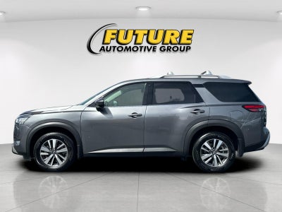 2024 Nissan Pathfinder SL