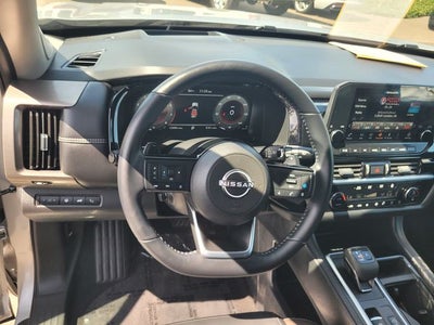 2025 Nissan Pathfinder Platinum