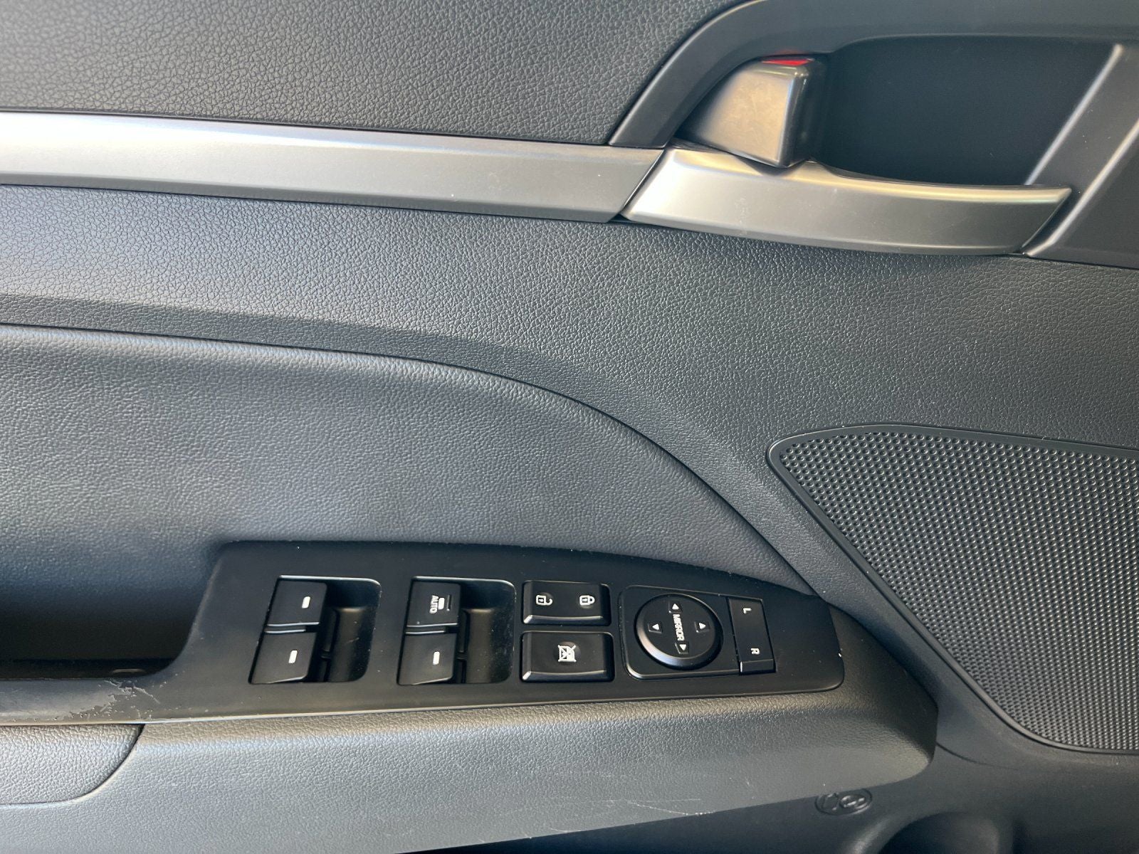 2020 Hyundai Elantra Limited