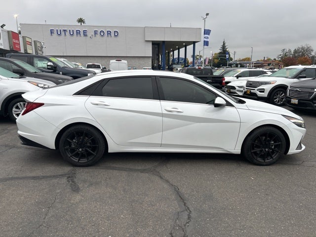 2021 Hyundai Elantra Limited Sedan