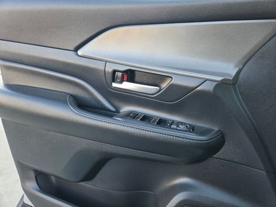 2025 Toyota Grand Highlander XLE AWD W/ Navigation