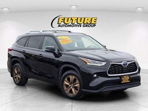 2023 Toyota Highlander Hybrid Bronze Edition