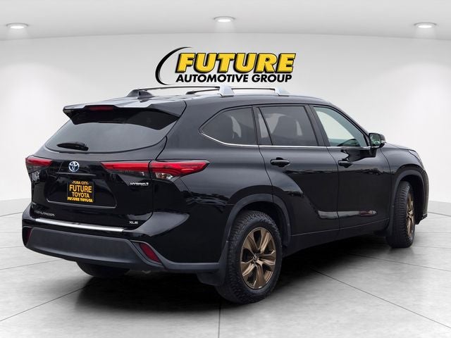 2023 Toyota Highlander Hybrid Bronze Edition