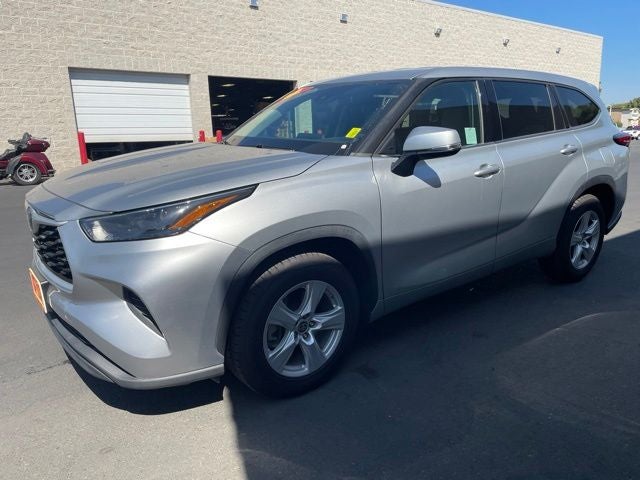 2022 Toyota Highlander L