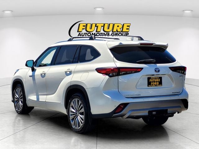 2021 Toyota Highlander Hybrid Platinum