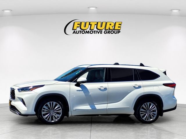 2021 Toyota Highlander Hybrid Platinum