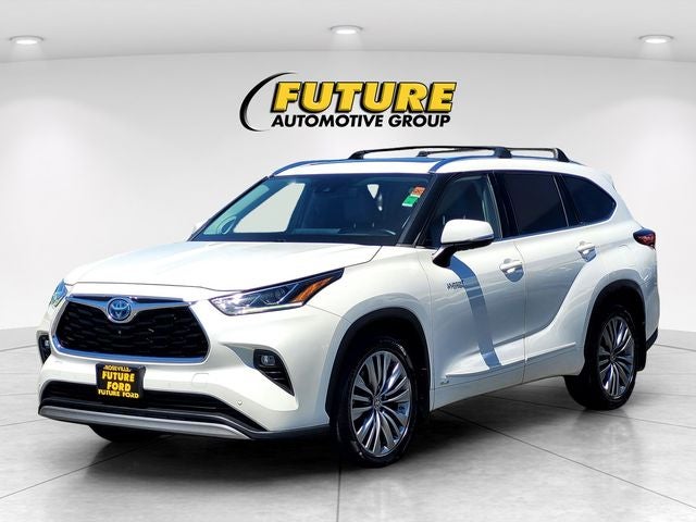 2021 Toyota Highlander Hybrid Platinum