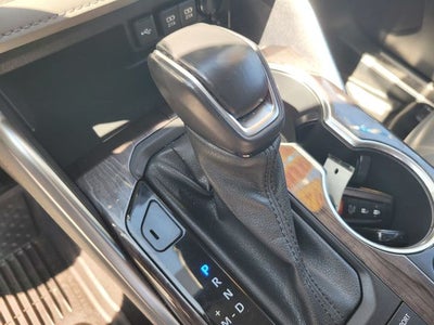 2021 Toyota Highlander Platinum AWD W/ Navigation and Panoramic Roof