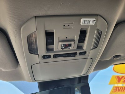 2021 Toyota Highlander Platinum AWD W/ Navigation and Panoramic Roof
