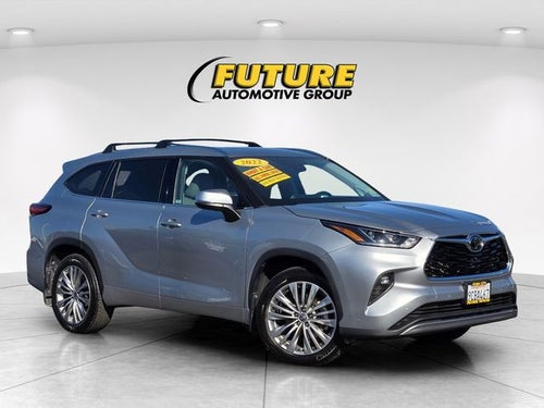 2022 Toyota Highlander Platinum AWD W/ Navigation and JBL Audio