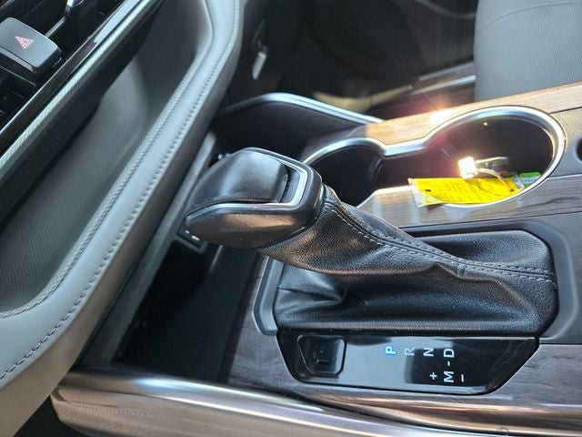 2022 Toyota Highlander Platinum AWD W/ Navigation and JBL Audio