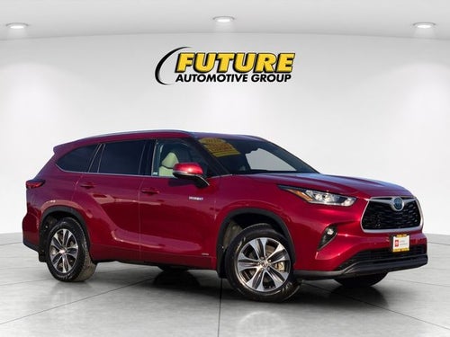 2020 Toyota Highlander Hybrid XLE AWD W/ Premium Audio and Navigation