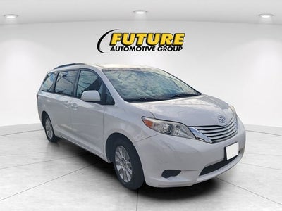 2016 Toyota Sienna LE 7 Passenger