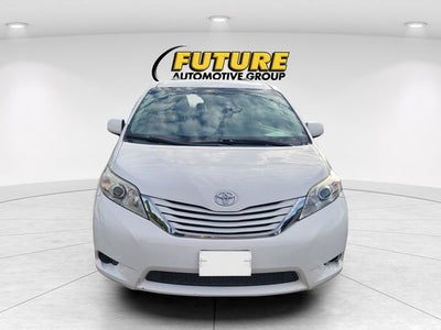 2016 Toyota Sienna LE 7 Passenger