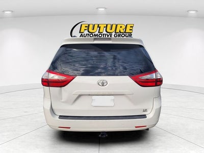 2016 Toyota Sienna LE 7 Passenger
