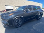 2024 Toyota Highlander Hybrid XLE