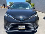 2022 Toyota Sienna LE 8 Passenger