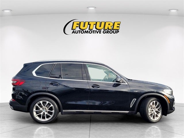 2022 BMW X5 xDrive40i AWD w/Pano Roof