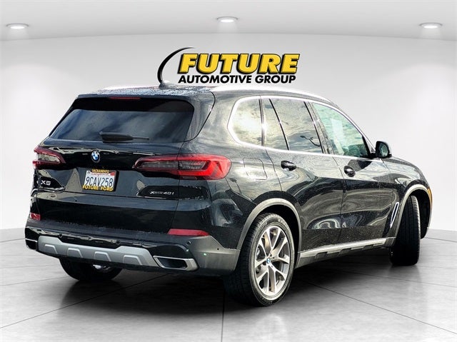 2022 BMW X5 xDrive40i AWD w/Pano Roof