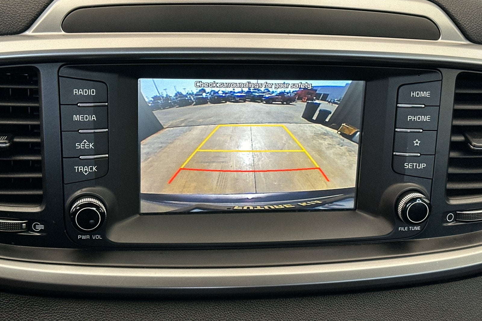 2020 Kia Sorento LX