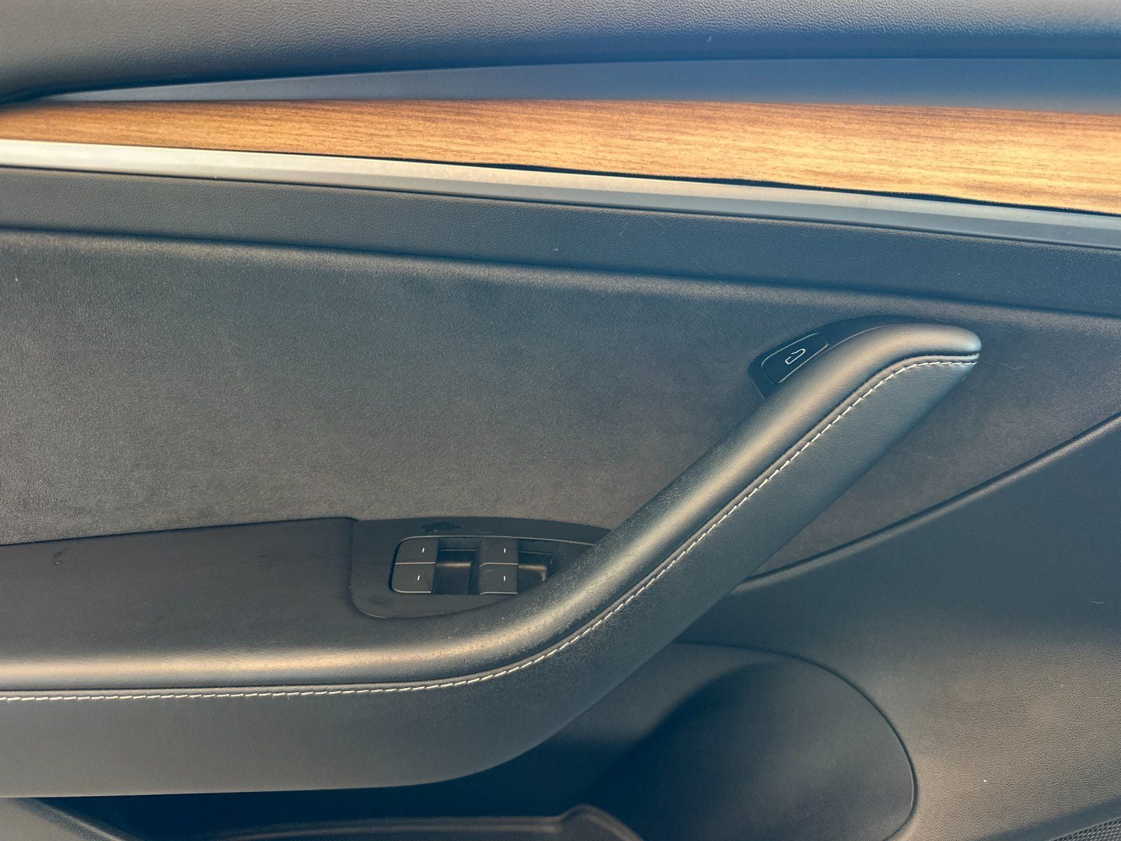 2022 Tesla Model 3 Base