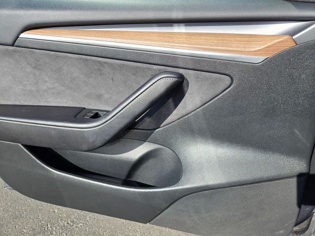 2023 Tesla Model 3 Long Range W/ Navigation
