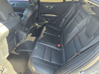 2021 Volvo S60 T5 Momentum Sedan AWD w/Premium Package