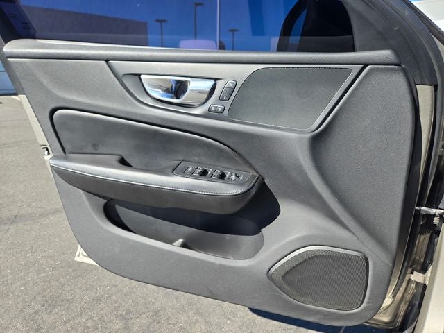 2021 Volvo S60 T5 Momentum Sedan AWD w/Premium Package