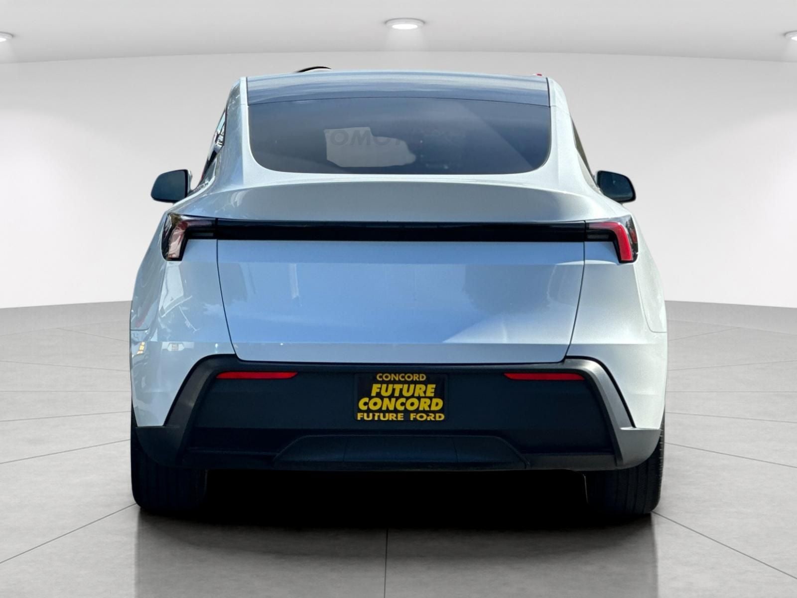 2026 Tesla Model Y RWD