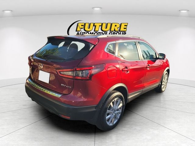 2022 Nissan Rogue Sport SV