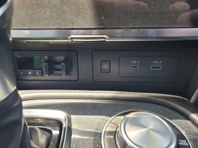 2024 Nissan Armada SV