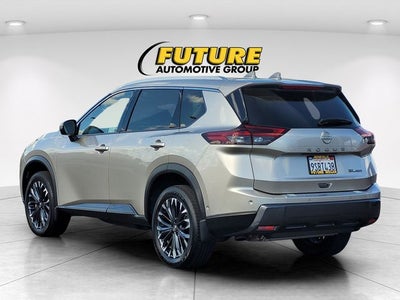 2025 Nissan Rogue SL