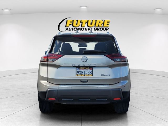 2025 Nissan Rogue SL