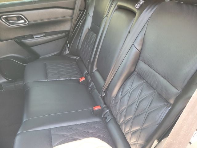 2026 Nissan Rogue Platinum AWD